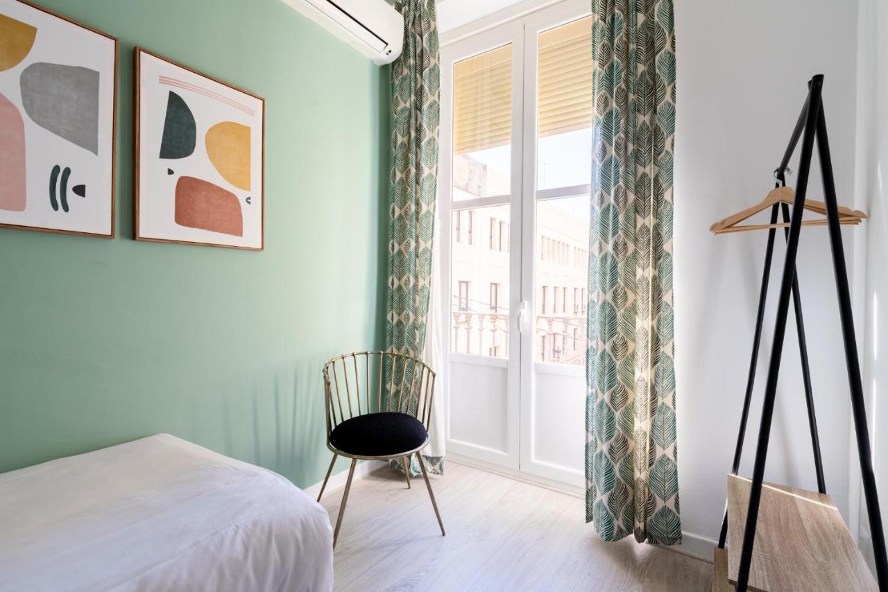 Apartments Ole - Tetuan Севиля Екстериор снимка